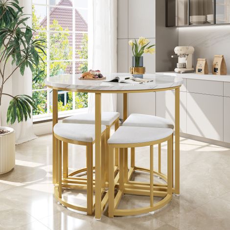 Ensemble de salle à manger 4 pièces : Comprend un plateau de table en MDF avec un piètement en fer plaqué or, accompagné de chaises en velours — Ensemble table et chaises — Finition blanche