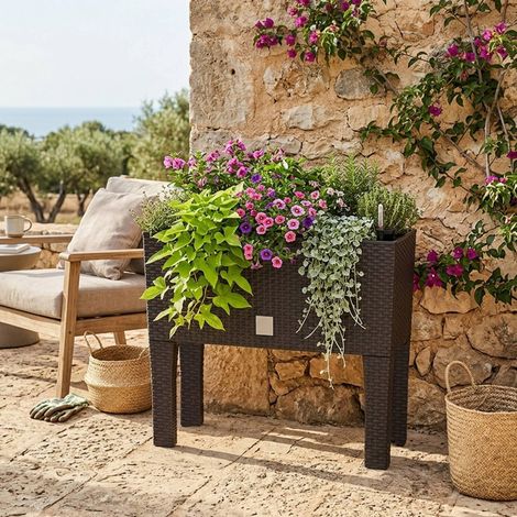 Jardinière Haute avec Pieds pour extérieur/intérieur, Plastique Effet rotin tressé pour terrasse, Jardin ou Salon, résistant aux UV, 46 x 60 x 25 cm, Couleur Ocre