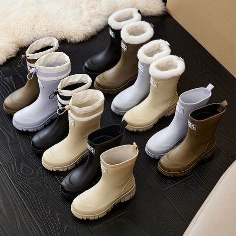 Bottes de pluie femme mi-mollet, imperméables et antidérapantes, chaussures en caoutchouc résistantes à l'usure, manchons de travail cuisine pour femmes (1/2)