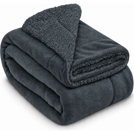 Beautissu – Couverture sherpa Alina 150x200 cm – Douillette en polyester microfibre – Lavable à 30°C – Couleur anthracite