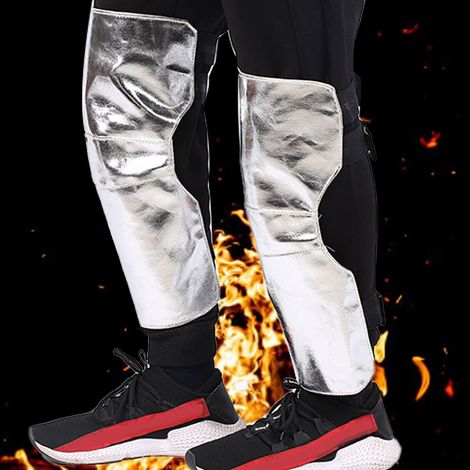 Ein Paar isolierende Knieschoner aus Aluminiumfolie, feuerfest, verschleißfest, langlebig, strahlungsbeständig, flammhemmend, isolierende Beinschienen. (1/5)