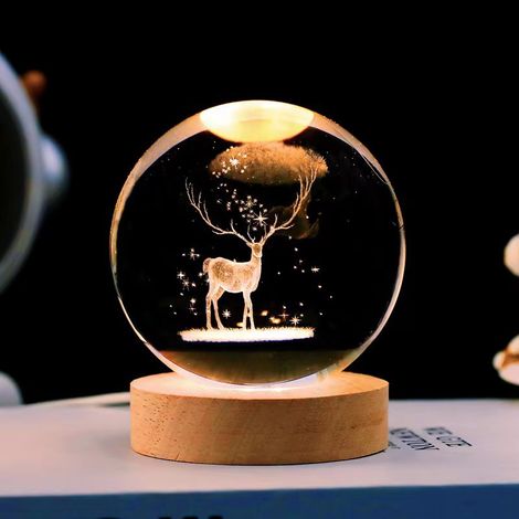Kreative USB-Dekorations-Tischlampe, Kristallkugel in Form von Mond und Galaxie, mit Sockel aus Massivholz, Motiv: Hirschwaldzauberer (6 cm). (1/5)