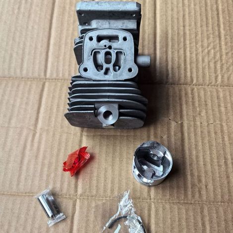 Cylindre MS180 2-Mix (38mm) 1130 030 1213 cylindre, alésage de 38 mm, pour utilisation avec les tronçonneuses Stihl MS180 2-Mix. (1/5)