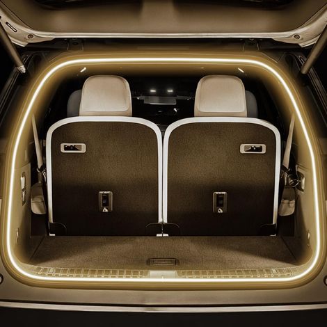 Striscia LED per bagagliaio, portata 4 m, luce con sensore auto, illuminazione interna, silicone antigraffio, flessibile e universale (luce calda) (1/4)