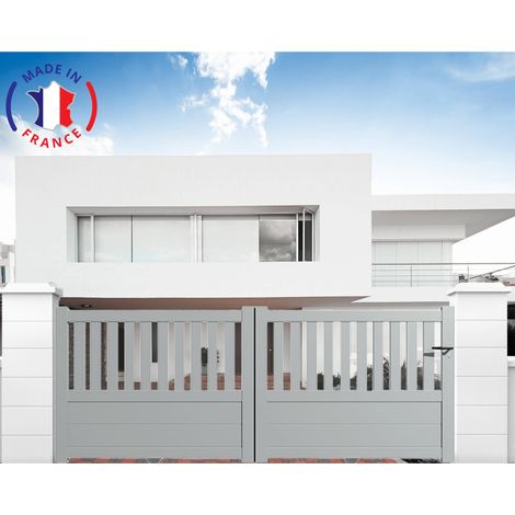 Portail aluminium coulissant semi-ajouré en kit dimensions L.4000 (entre piliers) X H.1300 mm Couleurs Gris clair (RAL 7035)