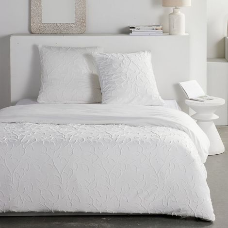 Bettwäsche - TODAY - Essential - 2 Personen - 220 x 240 cm - Florales, tufted Design in Weiß