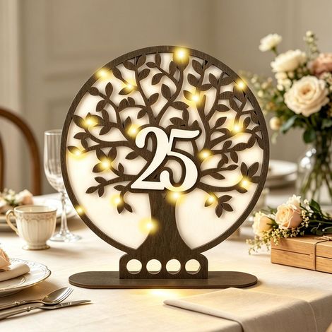 Cadeau de mariage argenté en bois pour 25e anniversaire de mariage – Arbre de vie avec LED, décoration de table et cadeau d'argent en un (1/5)