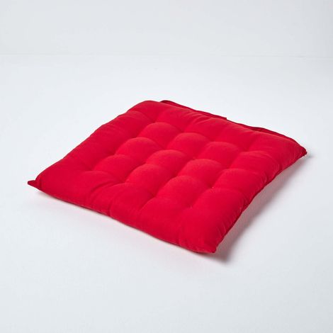HOMESCAPES Red Plain Seat Pad with Button Straps 100% Cotton 40 x 40 cm