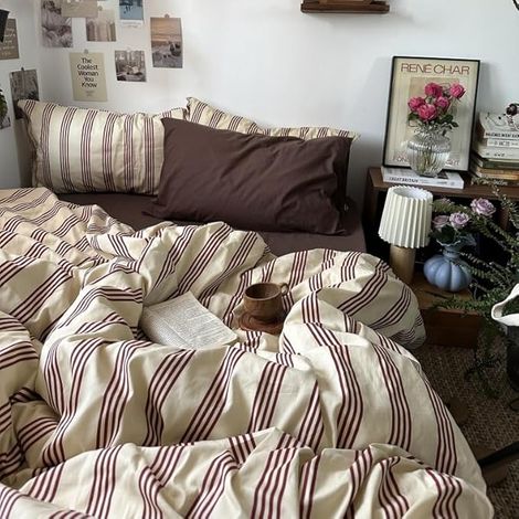 Housse de Couette 220x240 à Rayures Rouge Beige et 2 Taies d'oreiller 65x65 (1/5)