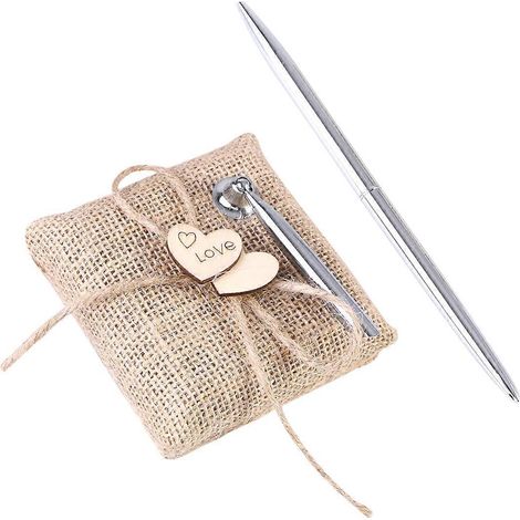 Porte-stylo en toile de jute et ensemble de stylos argentés pour un coffret cadeau rustique de mariage.
