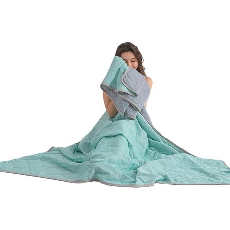 Couverture rafraîchissante en soie glacée de qualité supérieure, douce et confortable, idéale pour le salon. (1/5)