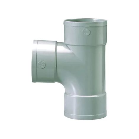 Il titolo del prodotto in francese "Te Droit Pvc 87°30 Ff 80" può essere tradotto in italiano come:  "Tee Dritto PVC 87°30' FF 80"