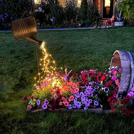 VURAHOME - Arrosoir décoratif pour jardin - Lampes de douche extérieures - Sculptures étanches - Accessoires ornement étoile solaire LED fil de cuivre - Lampe décorative à suspendre (avec support) (1/5)
