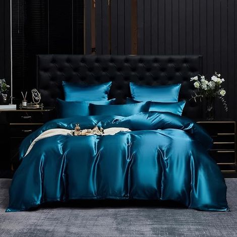 Housse de Couette Satin 240x260 Bleu foncé Parure de Lit Adulte Satin Lisse Soyeux Brillant Sets de Housse de Couette 2 Personnes Linge de Lit avec 2 Taies d'oreiller 65x65 avec Fermeture Éclair (1/5)