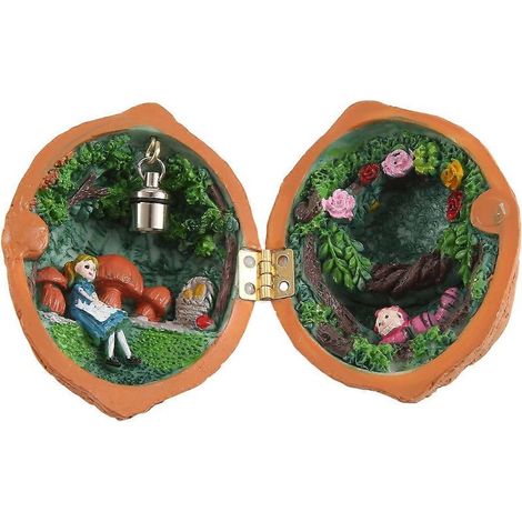 Maison de poupée en coquille de noix, Maison de poupée artisanale en coquille de noix, E (1/5)