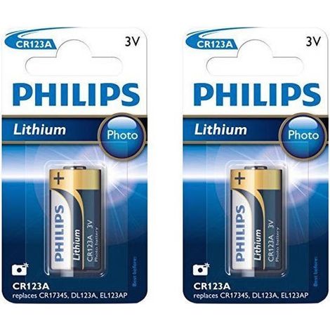 .2 piles Philips CR123A lithium 3V 1500 mAh.