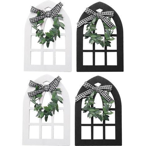 Set aus 4 gestuften Holzregalen im Landhausstil mit Schachbrettmuster, für Kathedralenbogenfenster. (1/5)