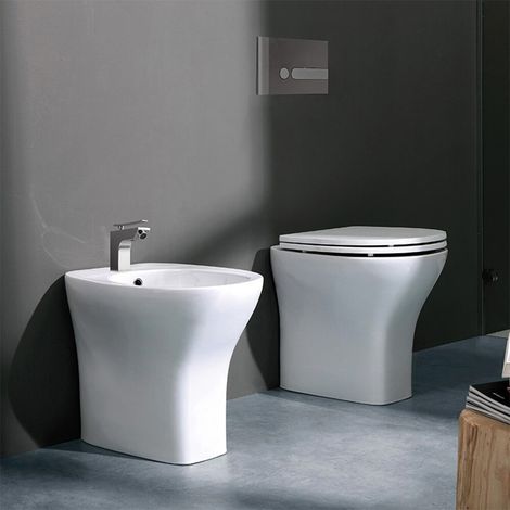 Set sanitari in ceramica bianco h 47 con sedile e bidet Evolution Sanitosco (1/5)