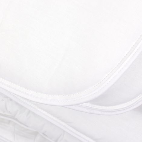 Couette ELSA garnissage fibre polyester Chaud (hiver) 400 g/m2 300x300 cm