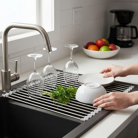 Égouttoir à vaisselle en acier inoxydable, pliable et antidérapant - Étendoir à verres et organisateur de cuisine sur évier, idéal pour assiettes, fruits et légumes (gris)