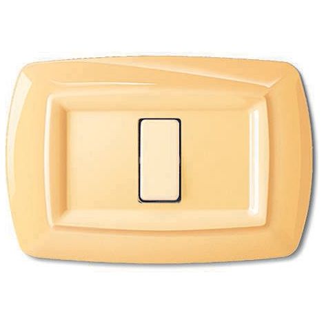 Placca serie Tondò, 3 moduli, plastica, giallo pastello, compatibile con serie BTicino Magic - Elettrocanali ECL2593PY