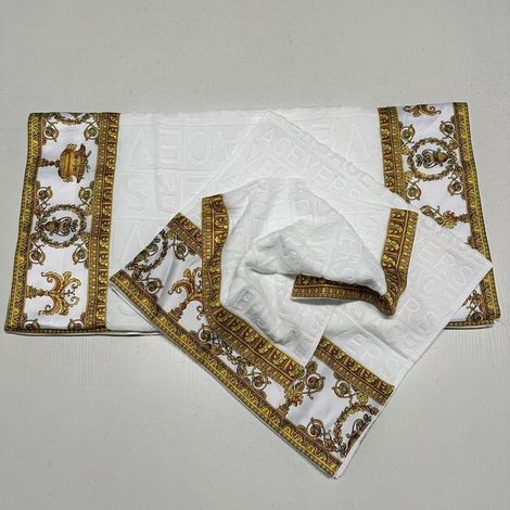 Versace Lot de 3 Serviettes de Bain 100% Coton Doux et Absorbant (1/4)