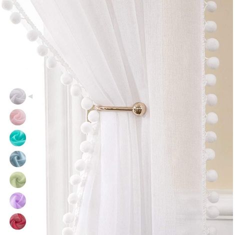 Rideau Voilage Blanc avec Boule Peluche, Decoration Rideau Chambre Fille Salon Lot de 2 (2X L140 x H225 cm), Voilages Fenetre Intérieurs Passe Tringle, Rideaux à Pompons Chambre (1/5)