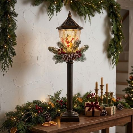 Classic Santa Lantern Lamppost Spinner (1/2)