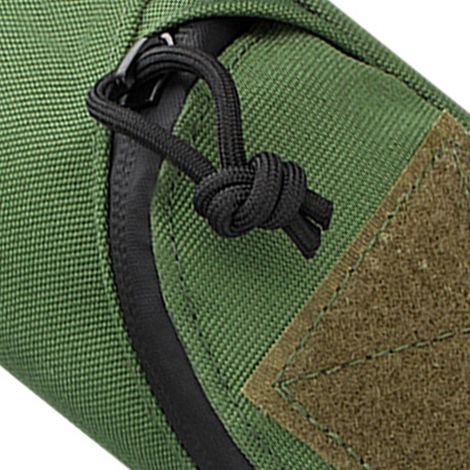 Sac de survie militaire en tissu Oxford vert, idéal pour le camping et les activités de plein air. (1/5)