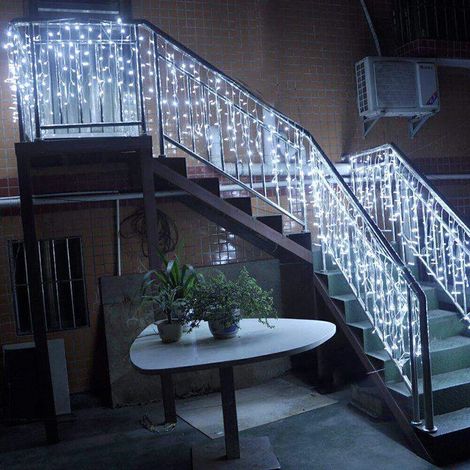 Lichterkette mit 216 LEDs, Feen-Eiszapfen-Vorhang, 5 x 0,8 m, Weihnachtsdekorationslampe für den Innen- und Außenbereich (220 V) (1/5)
