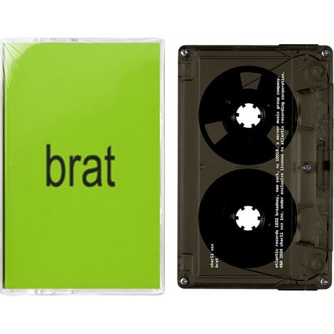 MC Charli XCX Bruder von BLACK CASSETTE