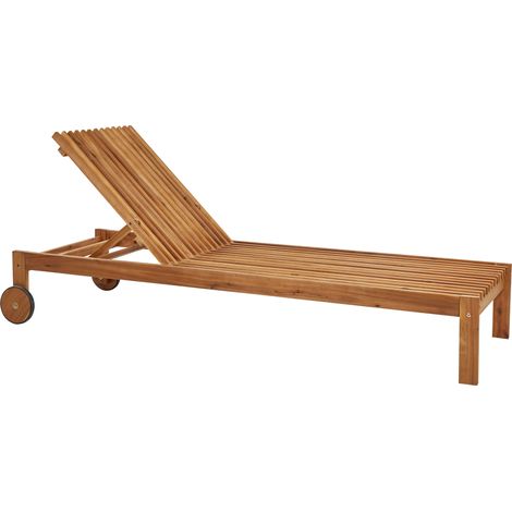 Tumbona rústica moderna para jardín exterior reclinable con ruedas incorporadas de madera de acacia clara Bellano