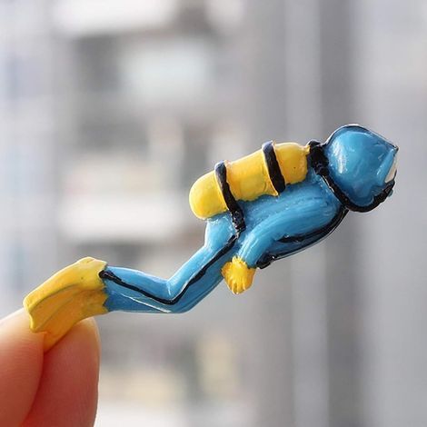 Figurine Chasseur de trésors - Accessoire de décoration pour aquarium bleu (1/5)