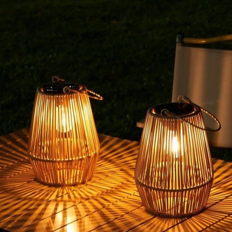 Lanterne Solaire Exterieur Jardin, KagoLing 2 Lampe Solaire Exterieur IP65 fait à la main Suspendre Lanterne Solaire idéales (1/4)