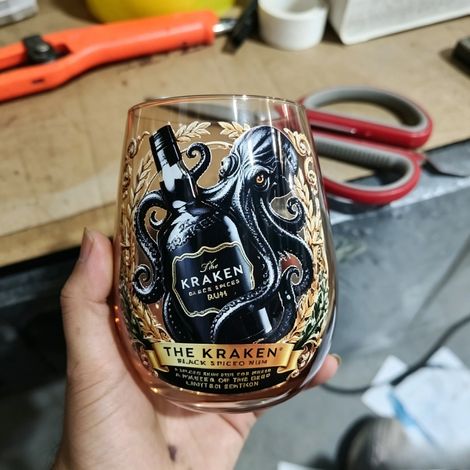 (A) Autocollant pour verre à whisky à motif de pieuvre Kraken, verre sans pied transparent, idéal pour la décoration de bar à domicile ou comme cadeau de collection. (1/5)