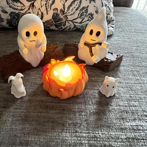 Veilleuse Fantôme Campfire, Décor Halloween Mignon pour Cheminée ou Bureau avec Chat et Chien, Statue Effrayante et Confortable (1/4)