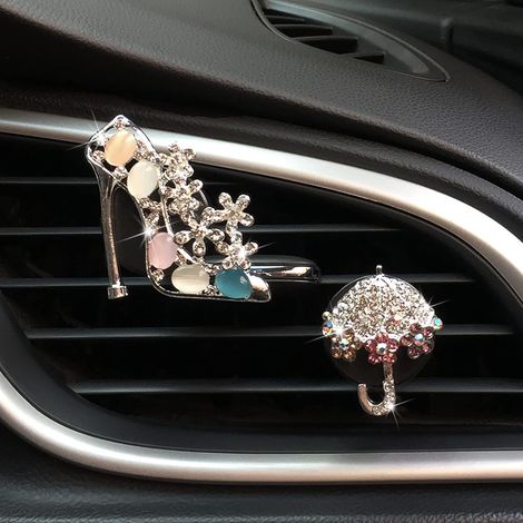 Lot de 2 désodorisants décoratifs pour grille d'aération de voiture : escarpin et parapluie en strass et perles. Accessoires de décoration pour femmes et jeunes filles. Idée cadeau pour décorer l'inté (1/5)
