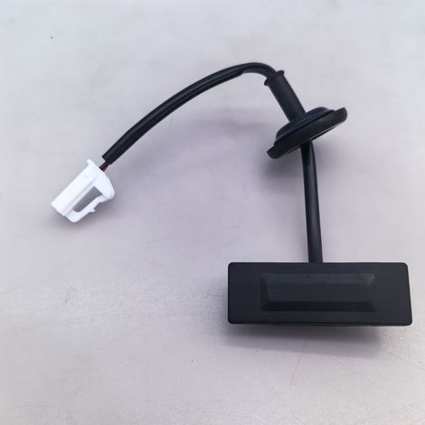 Tailgate and trunk switch 81260-1R000 for 2011-2017 Hyundai i30 models. (1/4)