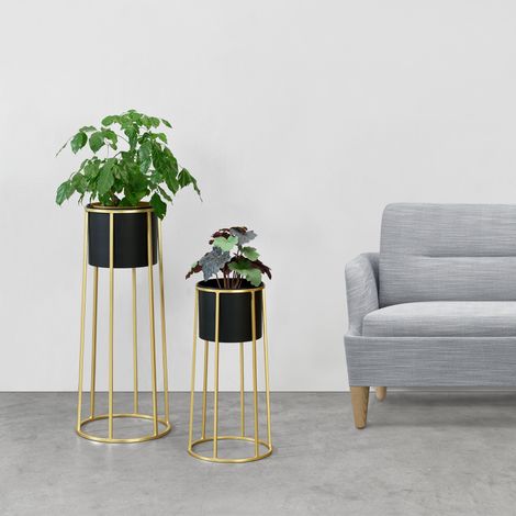 Set di 2 Portavasi in Metallo di Forma Rotonda Supporto in Color Oro per Piante in 2 Altezze Diverse con Coprivaso Nero (1/5)