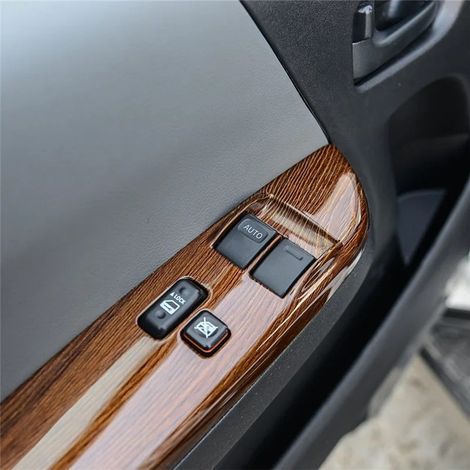 84820-26211 is applicable to the power window switch/operated window switch of Toyota Hiace models manufactured between 2006 and 2014. (1/4)