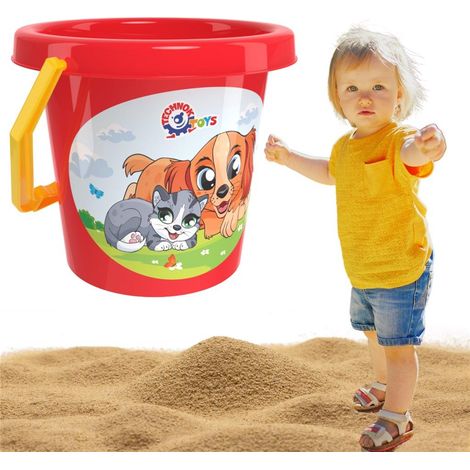 Seau coloré pour mélanger sable et eau