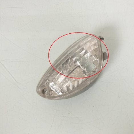 [PRODUIT D'OCCASION] Clignotant origine pour Moto Suzuki 600 Gsx-R 2011 à 2015 (1/2)
