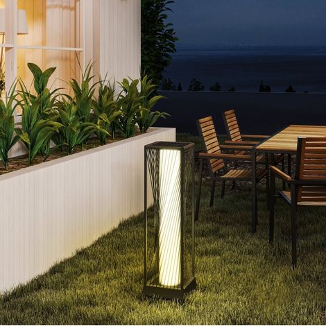 Solar-Gartenlampe aus Rattan, Lichtsensor, 25 LEDs, 22 x 22 x 77 cm, Grau und Schwarz HAVRYA (1/3)