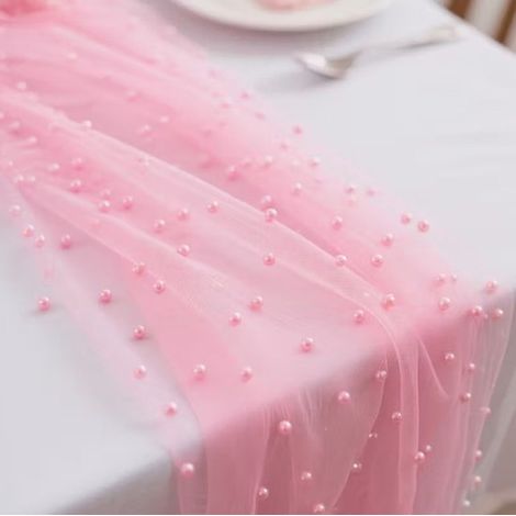 Due runner da tavola in tessuto trasparente madreperla (0,75 m x 3 m), ideali per occasioni festive come cene, vacanze, matrimoni, compleanni, baby shower. (1/5)