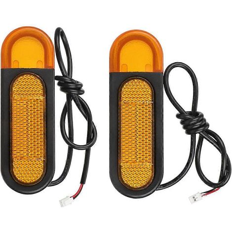 LED-Rückblinker mit Reflektorstreifen und Nachtreflektor (siehe Abbildung) (1/5)