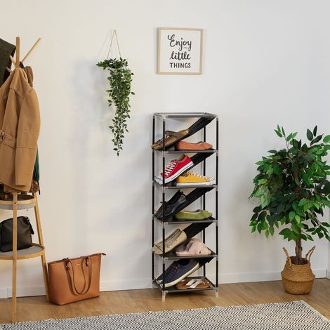 Platzsparendes schuhregal fur 11 paar schrage ablagen