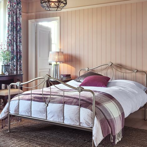 Papier peint intissé Laura Ashley Chalford Lambris Plaster 1005 x 52cm Rose (1/5)