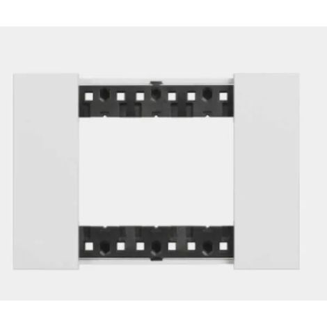 Placca 3P bianca compatibile con Bticino Living Now Biesse