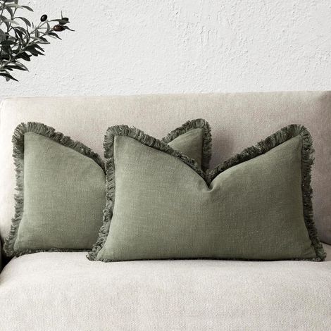 Juego de 2 fundas de cojín lumbar decorativas de lino con flecos, estilo bohemio y rústico, con borlas para sofá, cama, sala de estar y decoración del hogar, 30 x 50 cm, verde oliva. (1/4)