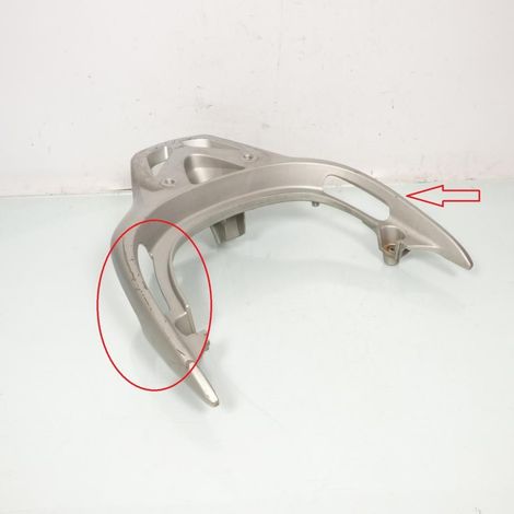 [PRODUIT D'OCCASION] Poignée passager origine pour Honda 125 Pantheon 2003 à 2006 (1/5)